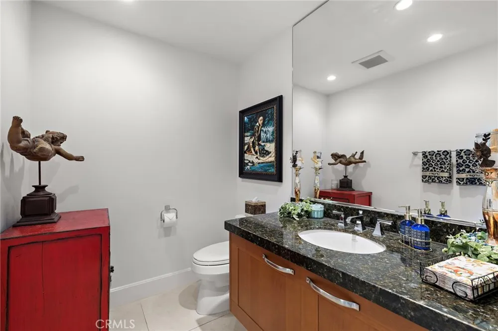 3091 Scholarship Irvine, CA 92612