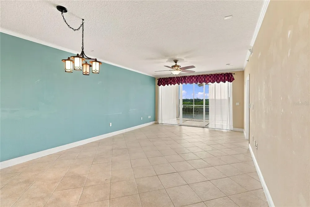 7070 KEY HAVEN ROAD #402 Seminole, FL 33777