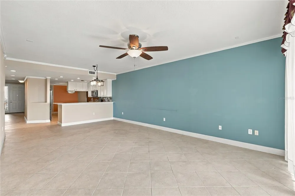 7070 KEY HAVEN ROAD #402 Seminole, FL 33777