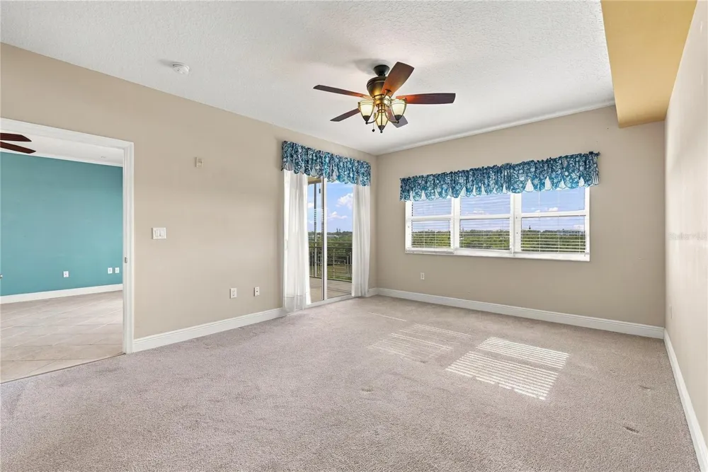 7070 KEY HAVEN ROAD #402 Seminole, FL 33777
