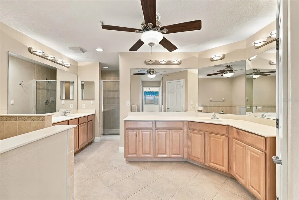 7070 KEY HAVEN ROAD #402 Seminole, FL 33777