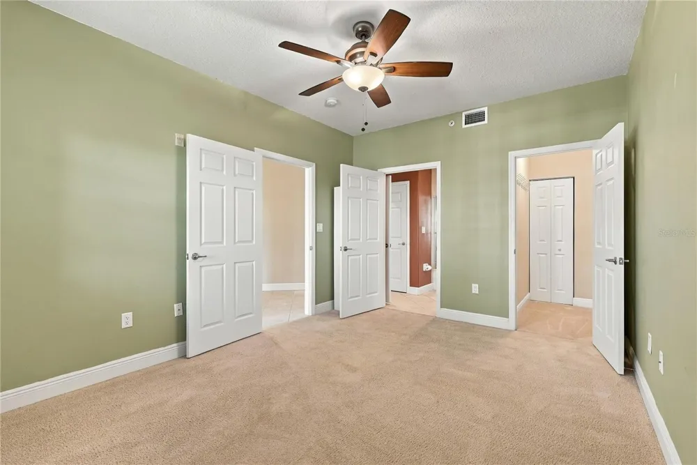 7070 KEY HAVEN ROAD #402 Seminole, FL 33777