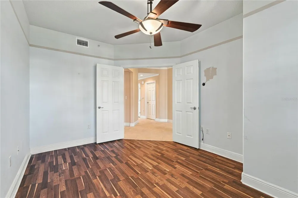 7070 KEY HAVEN ROAD #402 Seminole, FL 33777