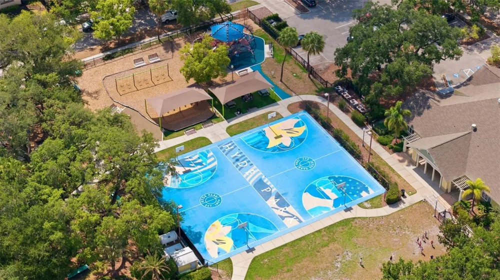 1801 W HILLS AVENUE Tampa, FL 33606