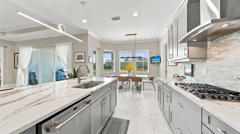 6285 RIVO LAKES BOULEVARD Sarasota, FL 34241