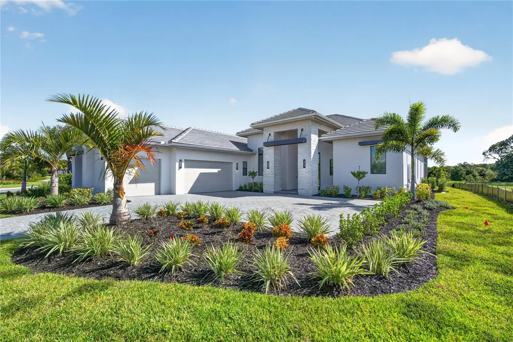 100 BLUE MIST WAY Sarasota, FL 34240