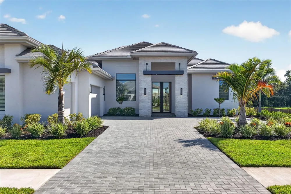 100 BLUE MIST WAY Sarasota, FL 34240
