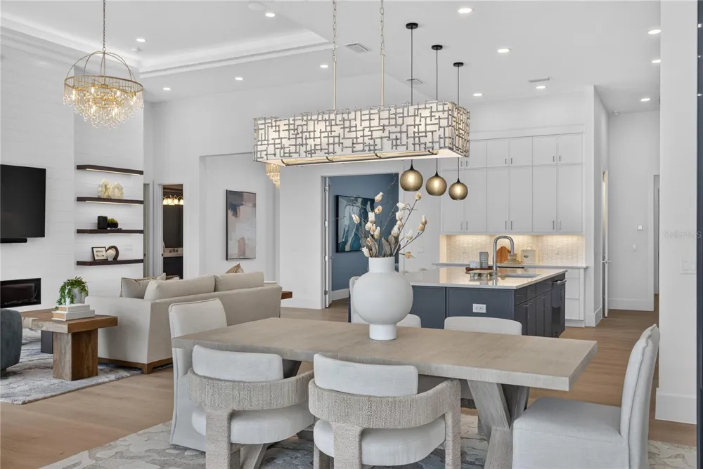 100 BLUE MIST WAY Sarasota, FL 34240