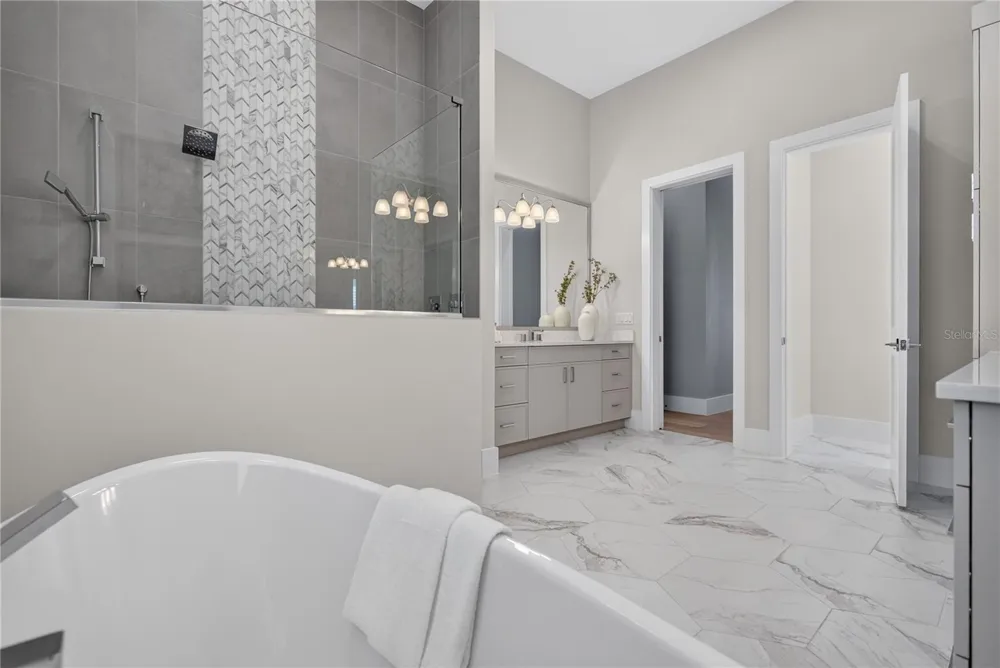 100 BLUE MIST WAY Sarasota, FL 34240