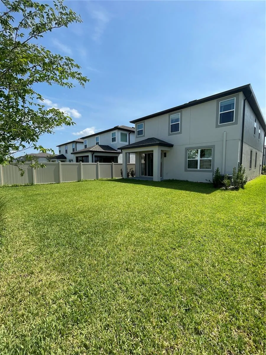 7491 NOTCHED PINE BEND Wesley Chapel, FL 33545
