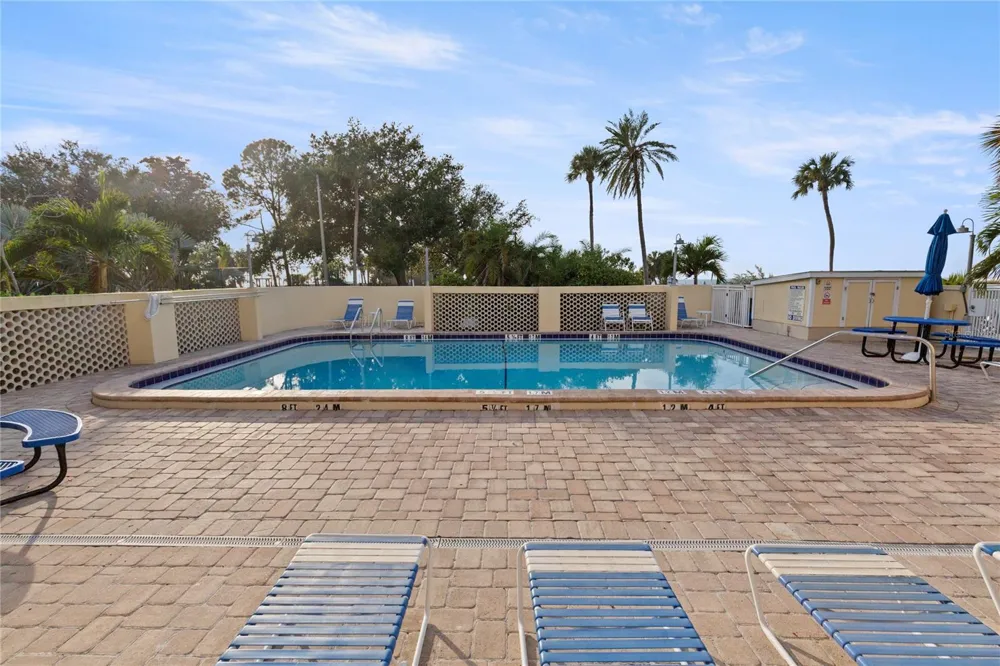 611 DESTINY DRIVE #406 Ruskin, FL 33570