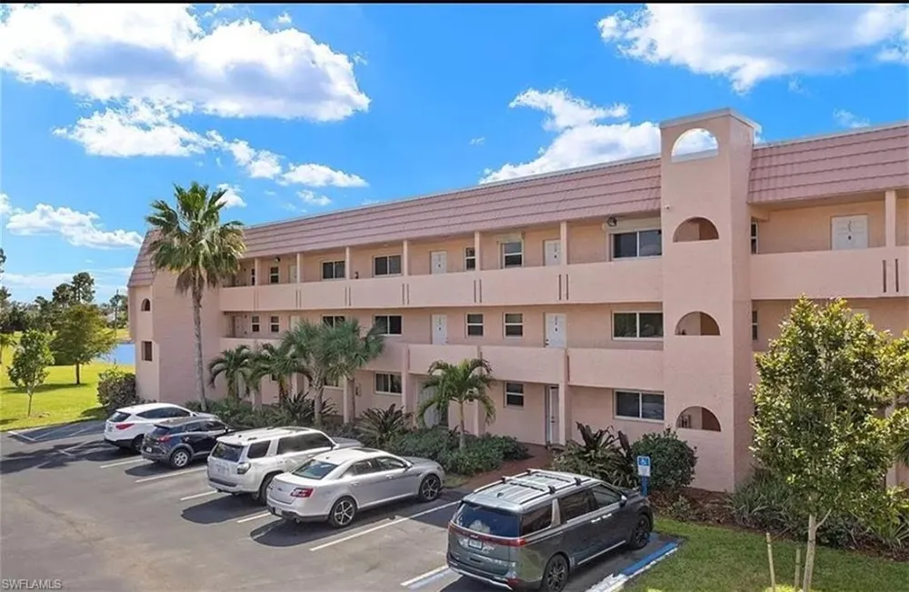 200 Forest Lakes Boulevard #204 Naples, FL 34105