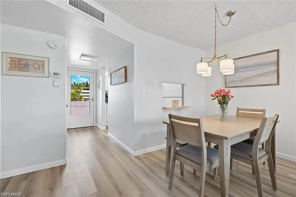 200 Forest Lakes Boulevard #204 Naples, FL 34105