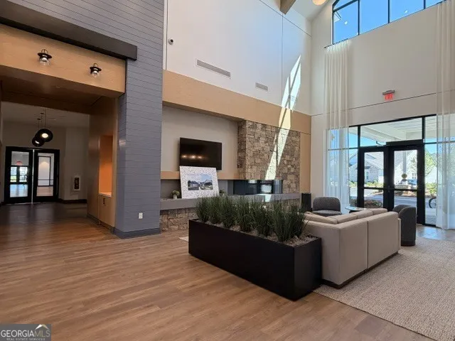 93 Club Cresswind DR Newnan, GA 30263
