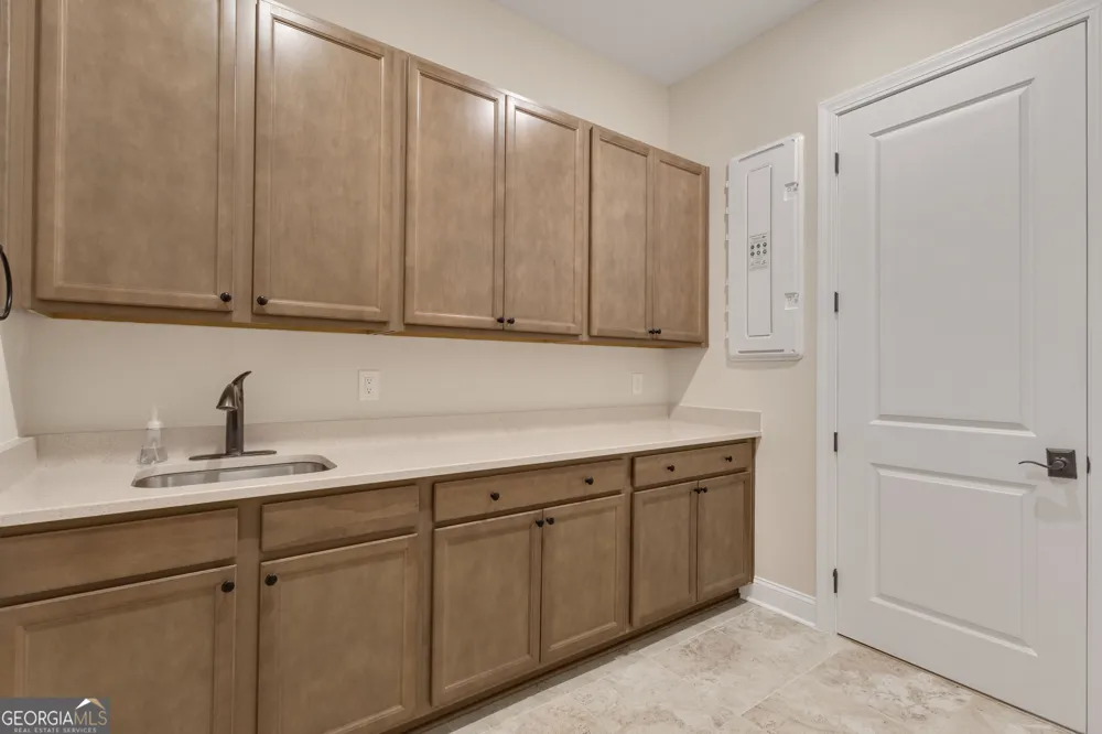 93 Club Cresswind DR Newnan, GA 30263