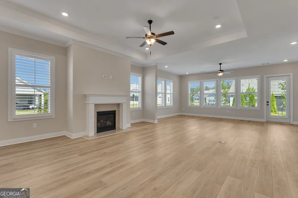 93 Club Cresswind DR Newnan, GA 30263