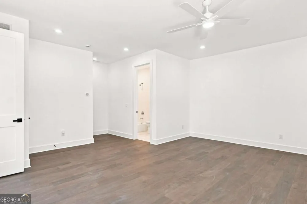 3050 Kara CT Roswell, GA 30076