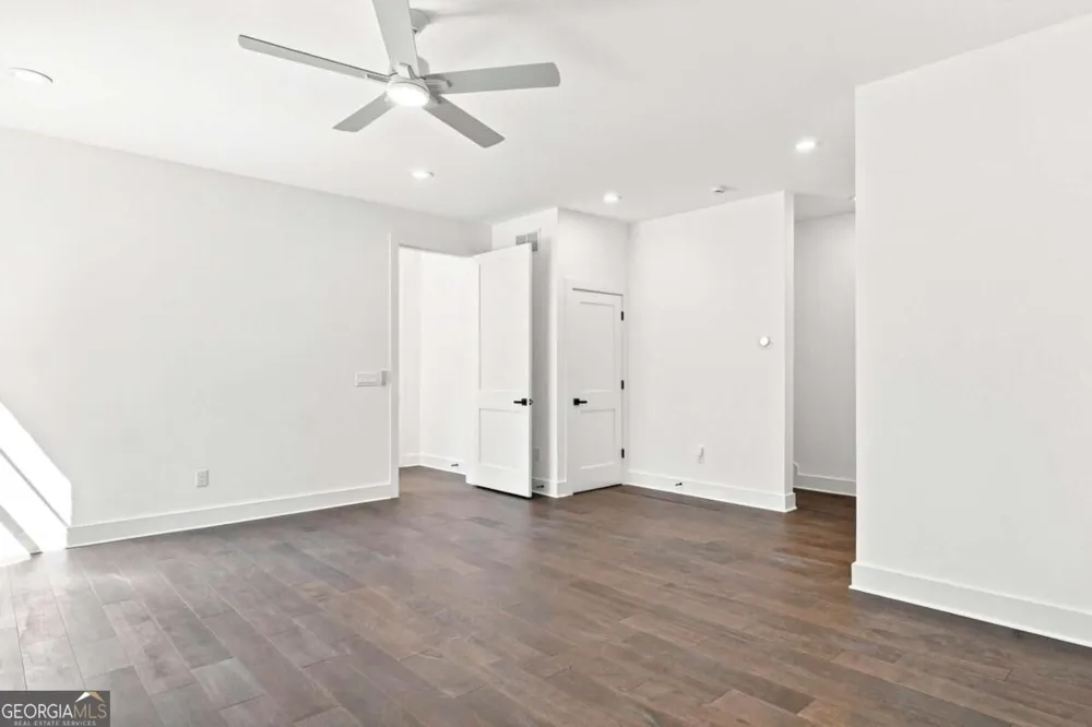 3050 Kara CT Roswell, GA 30076