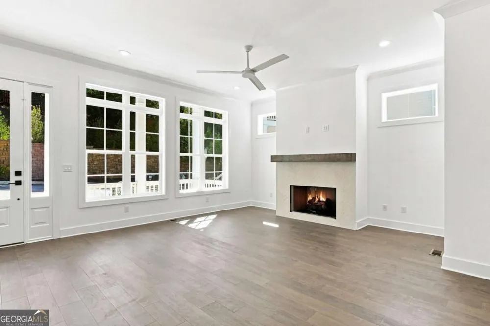 3050 Kara CT Roswell, GA 30076