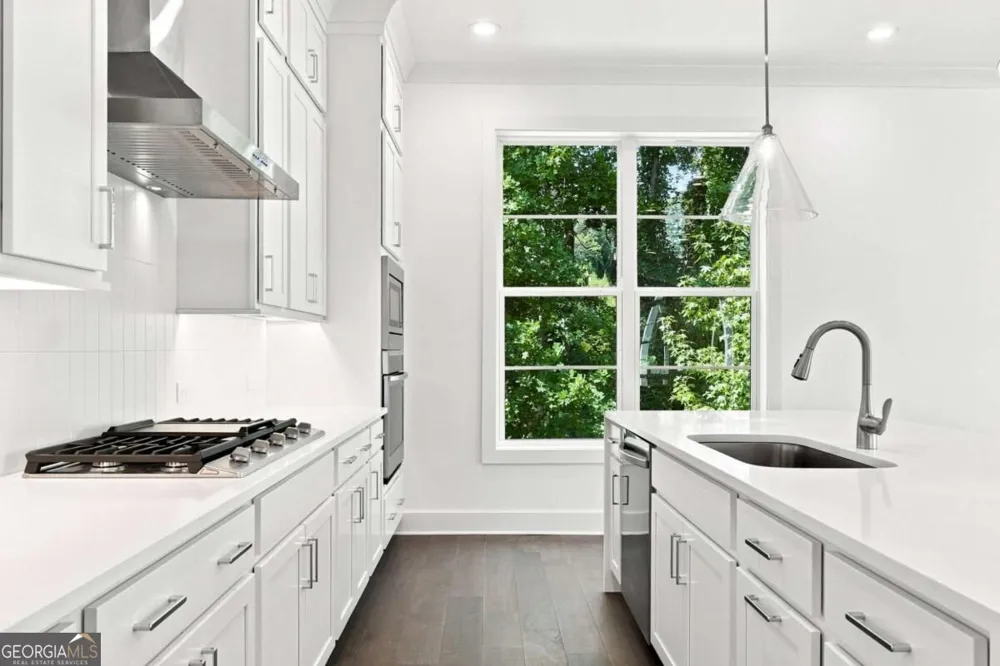 3050 Kara CT Roswell, GA 30076