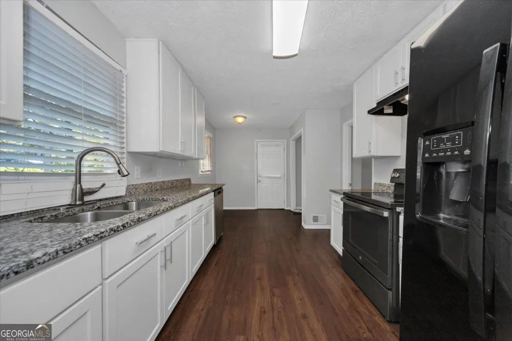 1865 Oak Ridge WAY NW Lawrenceville, GA 30044