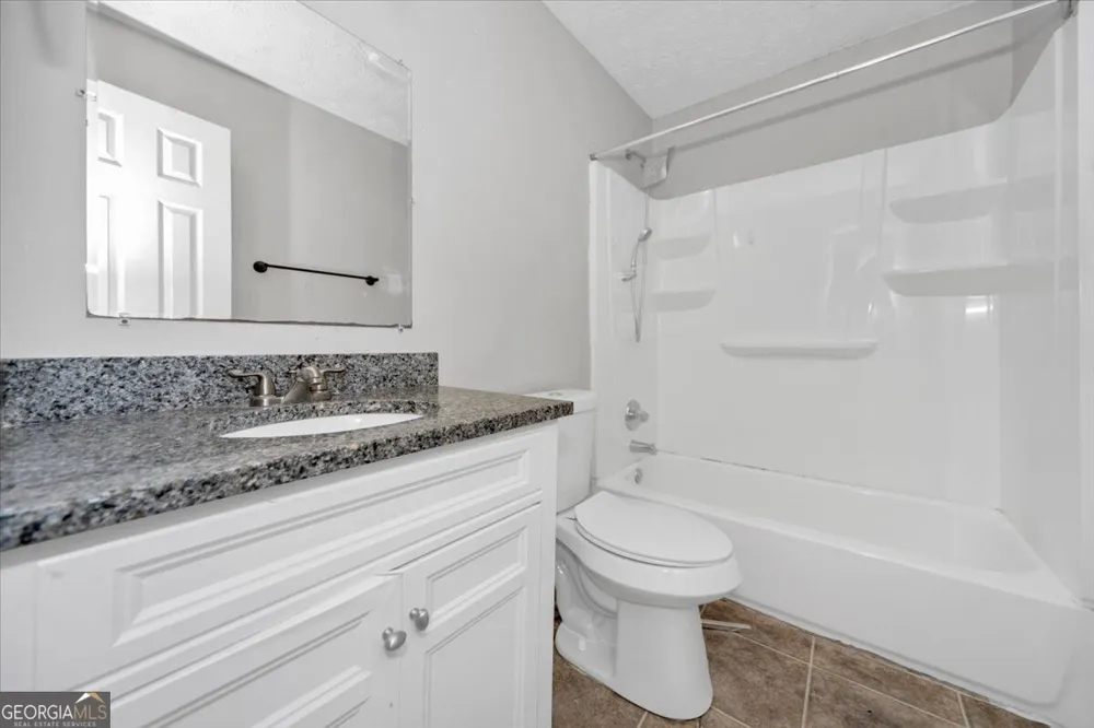 1865 Oak Ridge WAY NW Lawrenceville, GA 30044