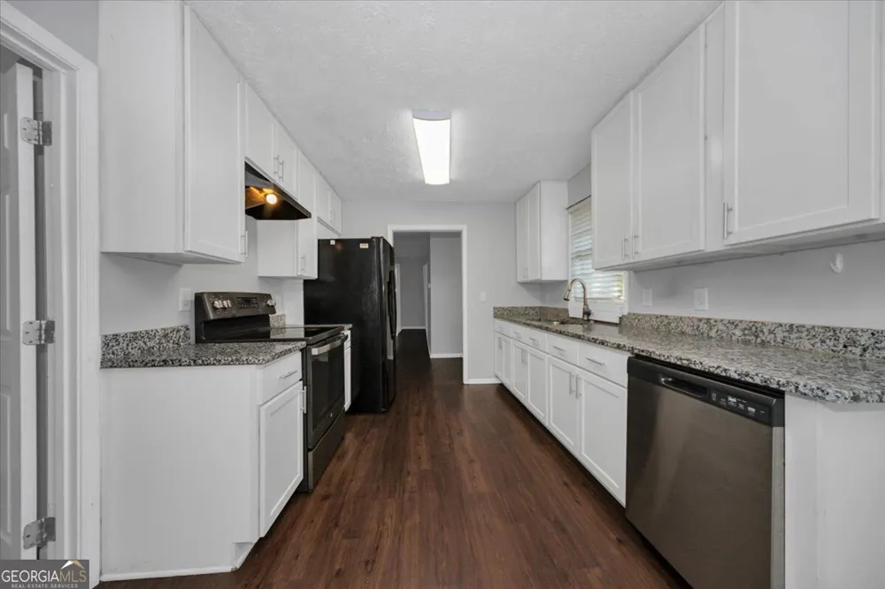 1865 Oak Ridge WAY NW Lawrenceville, GA 30044