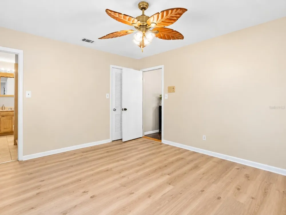 19201 ALICE CIRCLE Lutz, FL 33558