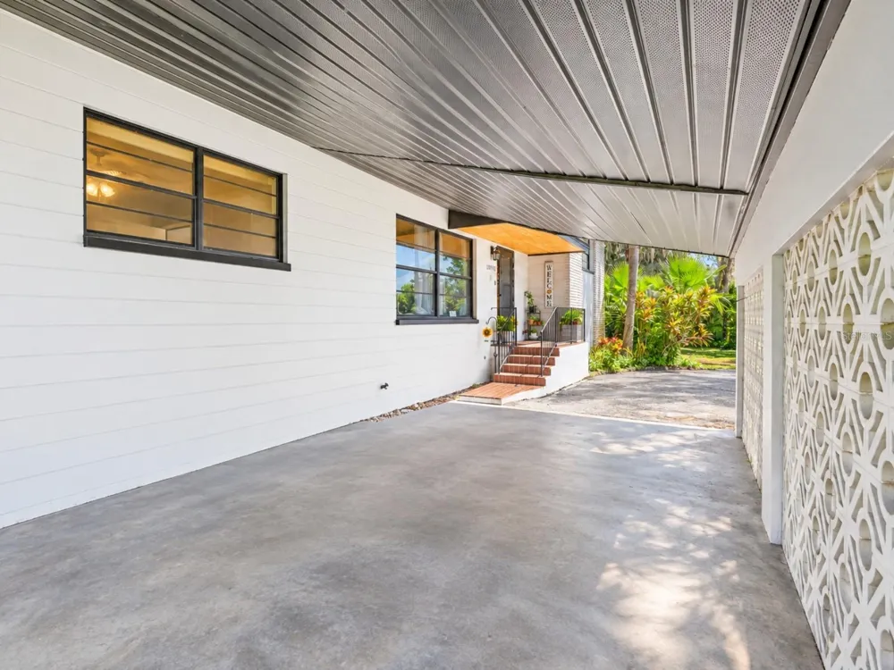 19201 ALICE CIRCLE Lutz, FL 33558