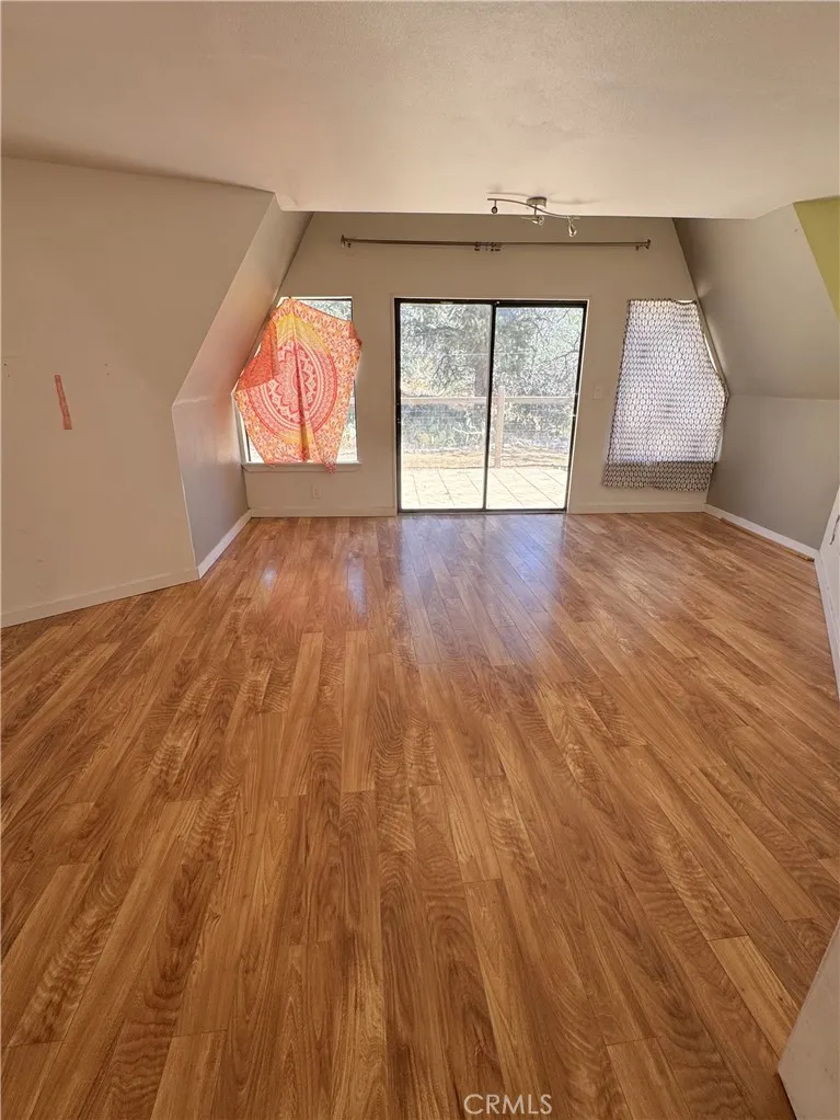1486 Desert Front Wrightwood, CA 92397