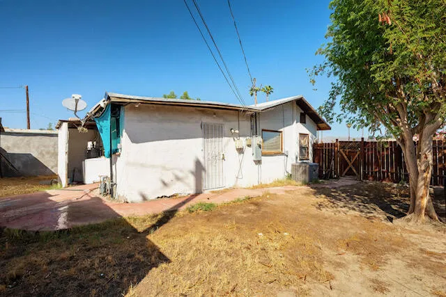 45855 Smurr Street Indio, CA 92201