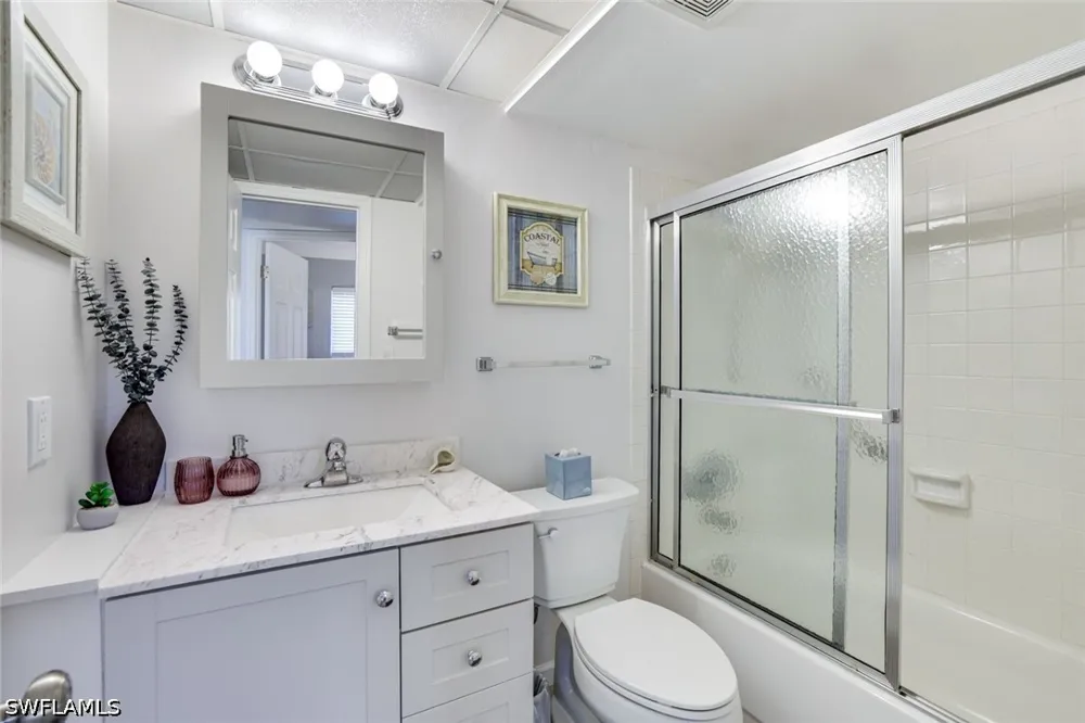 Forest Lakes Boulevard #204 Naples, FL 34105