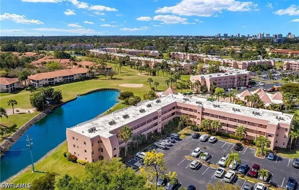 Forest Lakes Boulevard #204 Naples, FL 34105