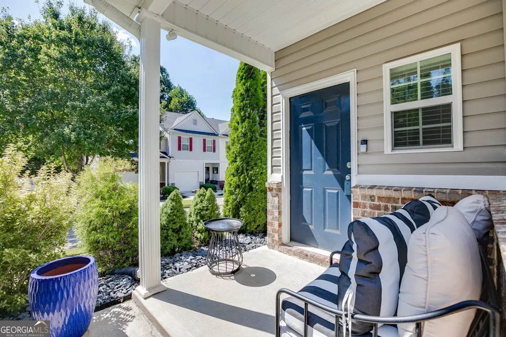 4694 Beacon Ridge LN Flowery Branch, GA 30542