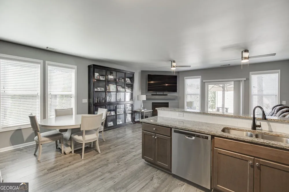 4694 Beacon Ridge LN Flowery Branch, GA 30542