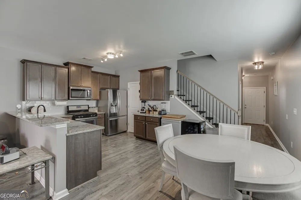 4694 Beacon Ridge LN Flowery Branch, GA 30542