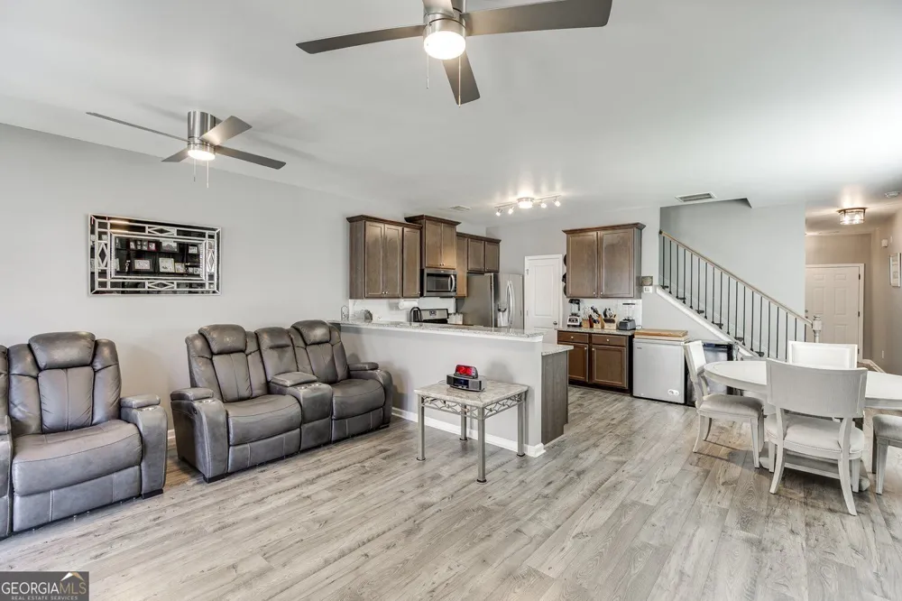 4694 Beacon Ridge LN Flowery Branch, GA 30542