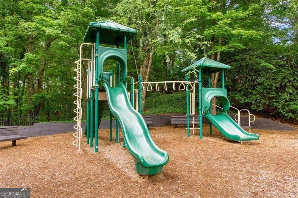 5202 Forest View TRL SE Mableton, GA 30126