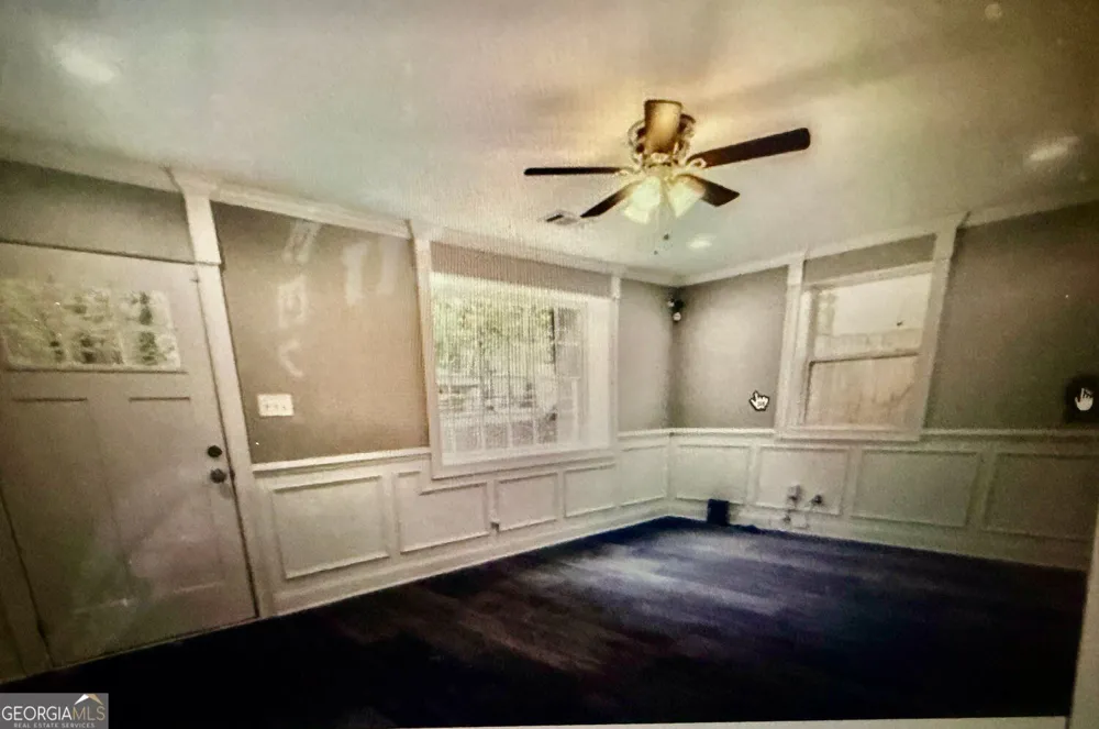1375 Graymont DR Atlanta, GA 30310