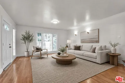 419 VAN NESS AVENUE