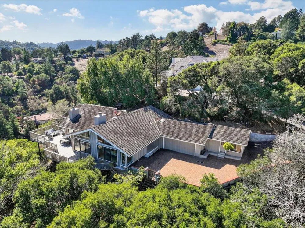 30 Bluebell Lane Hillsborough, CA 94010