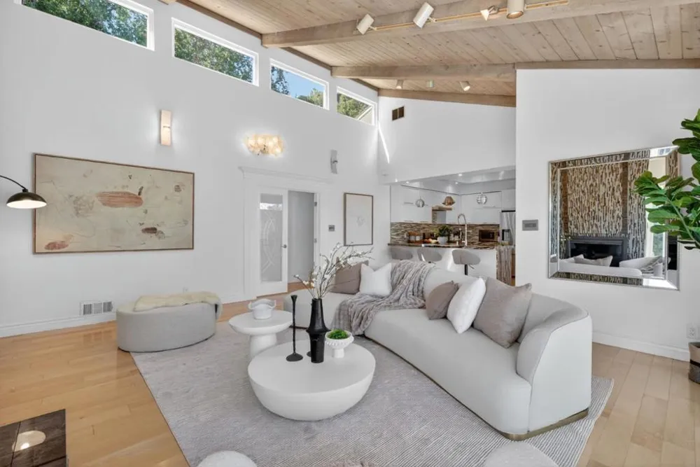 30 Bluebell Lane Hillsborough, CA 94010