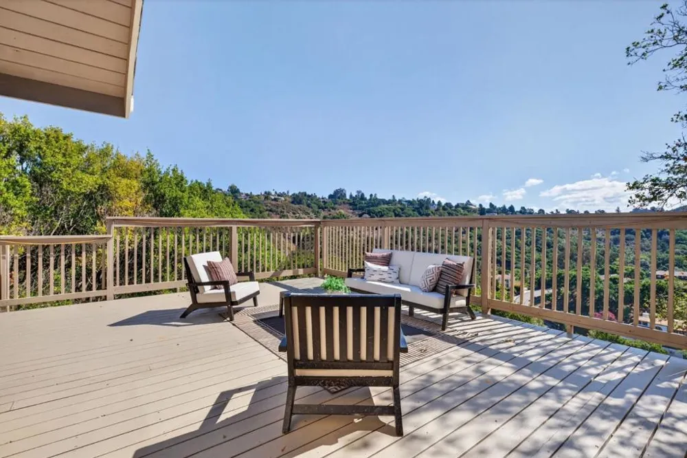 30 Bluebell Lane Hillsborough, CA 94010