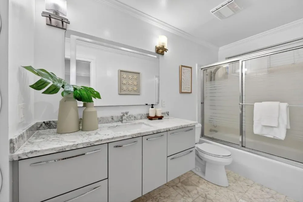 30 Bluebell Lane Hillsborough, CA 94010
