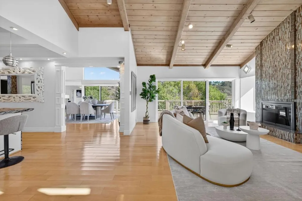 30 Bluebell Lane Hillsborough, CA 94010