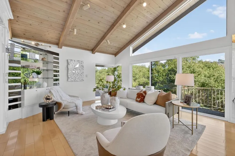 30 Bluebell Lane Hillsborough, CA 94010