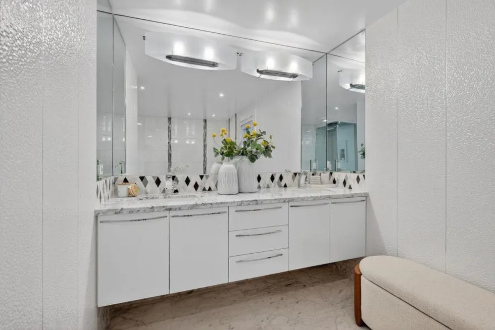 30 Bluebell Lane Hillsborough, CA 94010