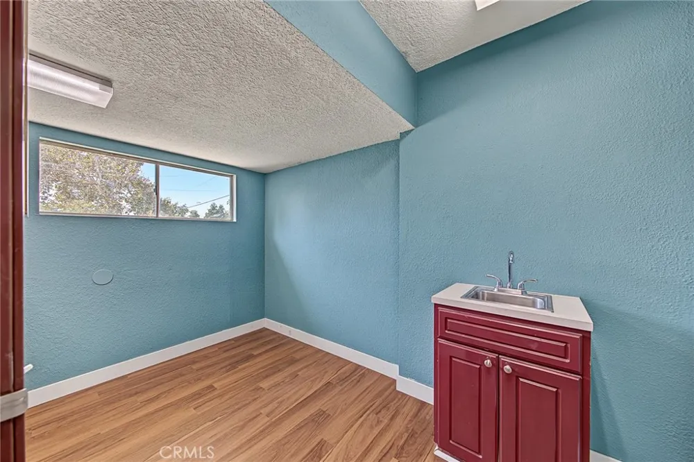 5430 Arlington Avenue Riverside, CA 92504