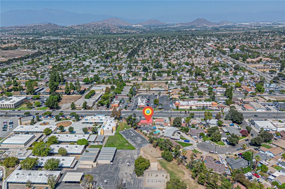 5430 Arlington Avenue Riverside, CA 92504