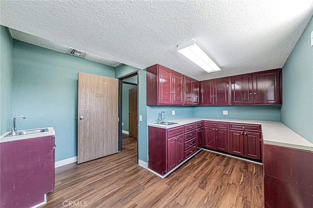 5430 Arlington Avenue Riverside, CA 92504